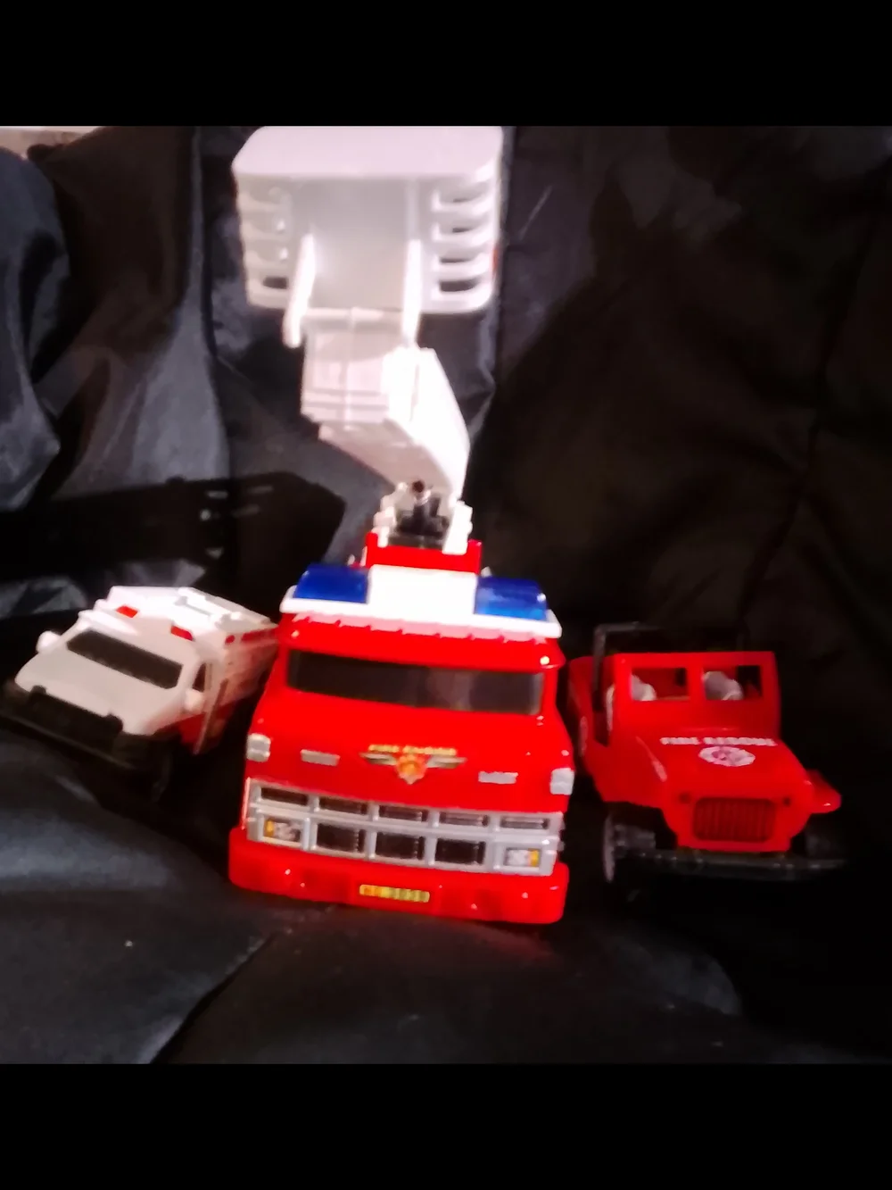 toy emergency rescue vehicle Bundle